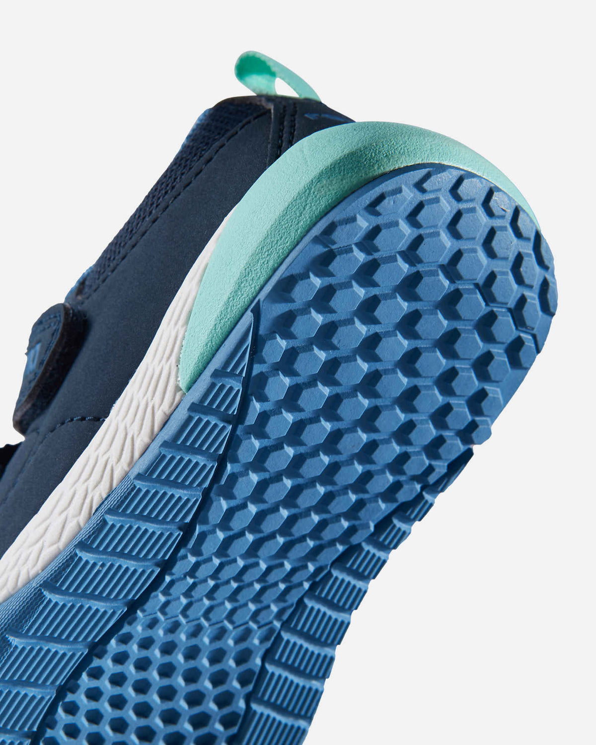 Toddlers' sneakers Kiirus